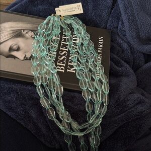 Gorgeous necklace!